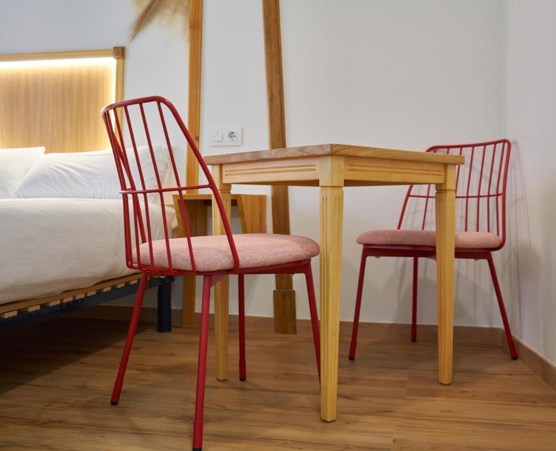 Pension Aliciazzz Bed And Breakfast Bilbao Bagian luar foto