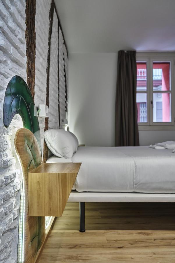 Pension Aliciazzz Bed And Breakfast Bilbao Bagian luar foto
