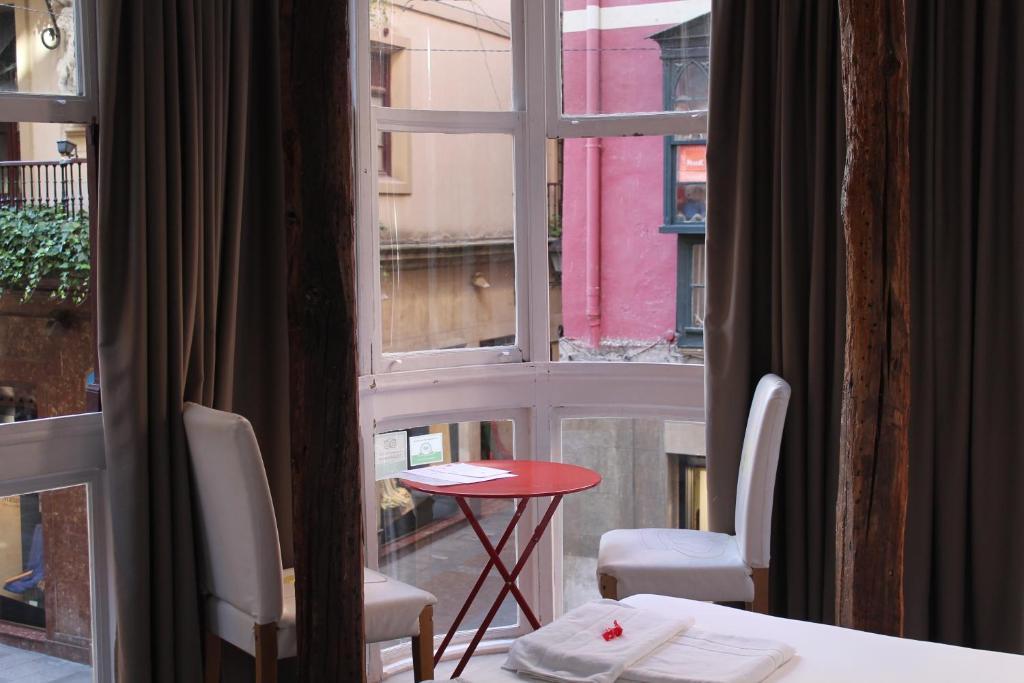 Pension Aliciazzz Bed And Breakfast Bilbao Ruang foto